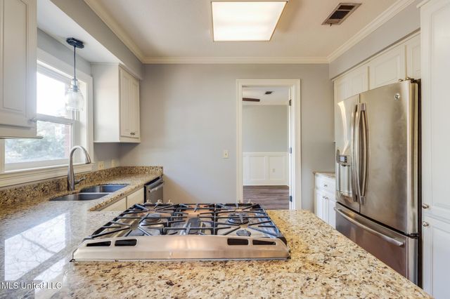 414 Christi Lane, Biloxi, MS 39531