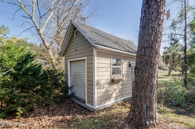 414 Christi Lane, Biloxi, MS 39531