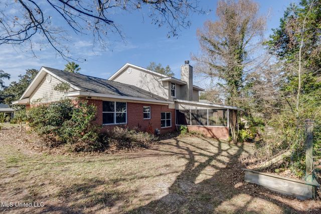 414 Christi Lane, Biloxi, MS 39531