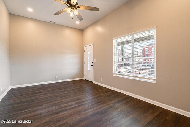2919 Montgomery St, Louisville, KY 40212