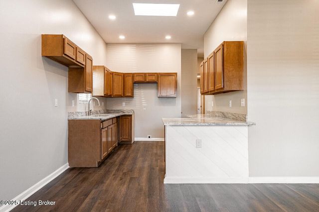 2919 Montgomery St, Louisville, KY 40212