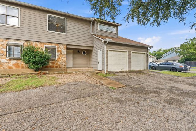 8811 Schick RD B, Austin, TX 78729