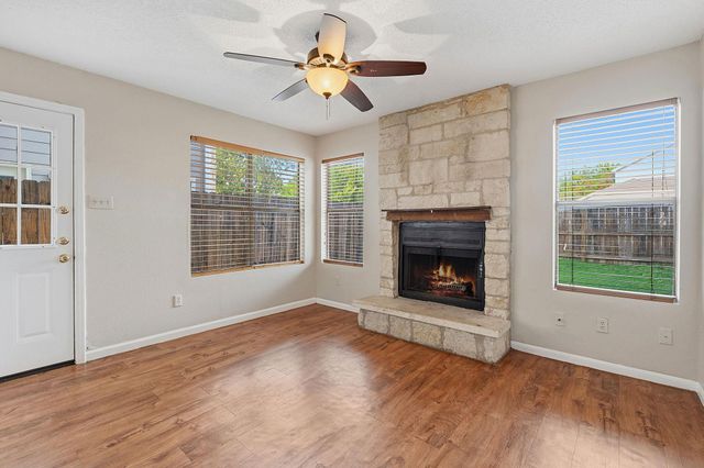8811 Schick RD B, Austin, TX 78729