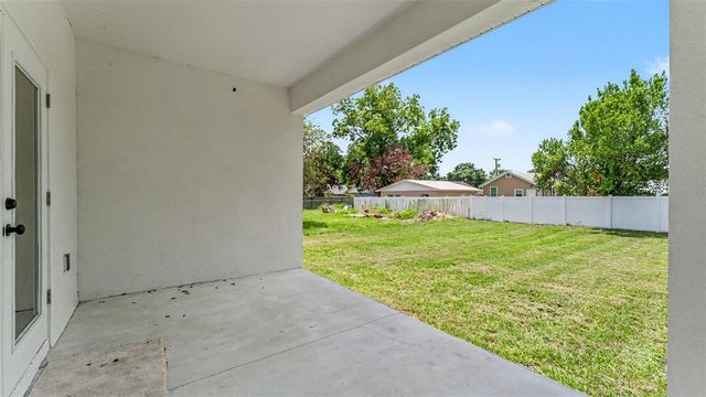 1305 E PARKER STREET, Lakeland, FL 33801