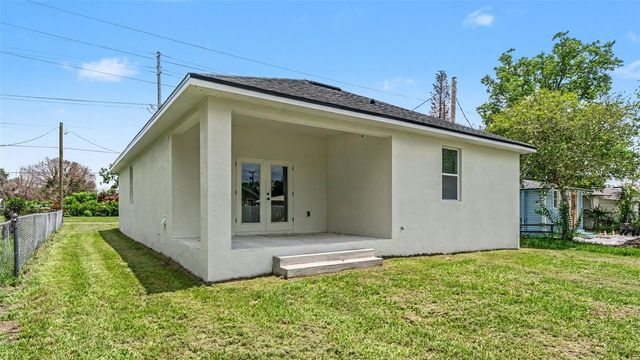 1305 E PARKER STREET, Lakeland, FL 33801