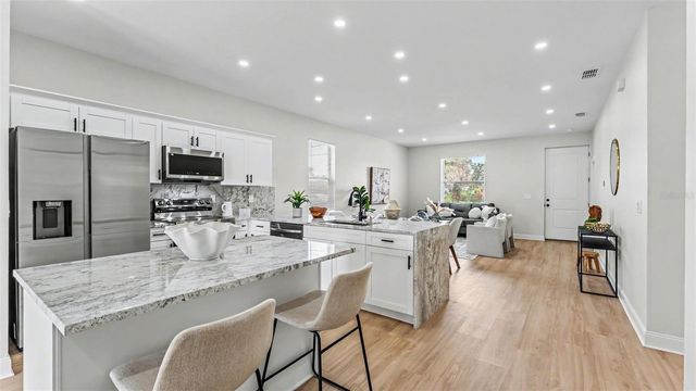 1305 E PARKER STREET, Lakeland, FL 33801
