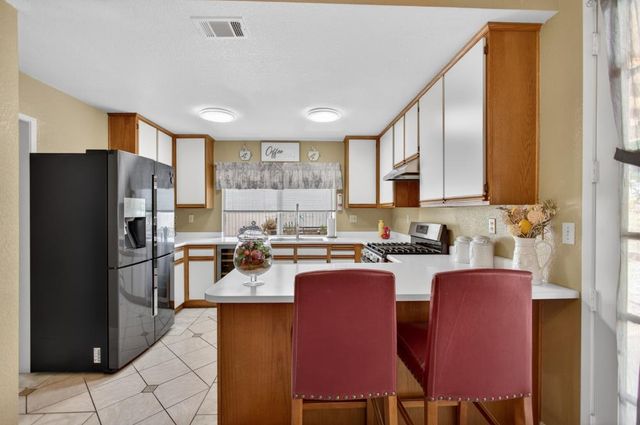 5345 Blue Sapphire Ct, Elk Grove, CA 95758