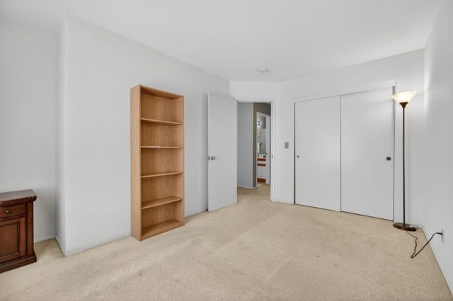 5345 Blue Sapphire Ct, Elk Grove, CA 95758