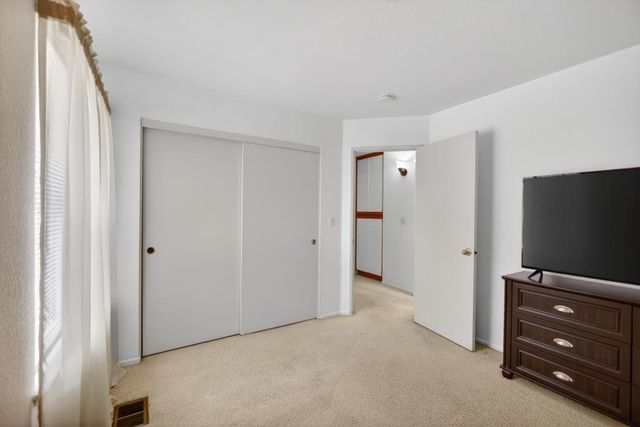 5345 Blue Sapphire Ct, Elk Grove, CA 95758