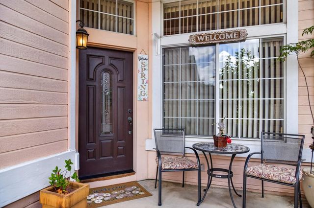 5345 Blue Sapphire Ct, Elk Grove, CA 95758