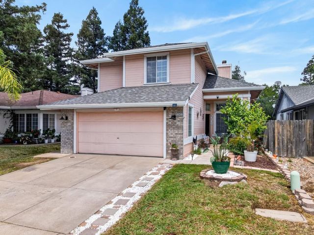 5345 Blue Sapphire Ct, Elk Grove, CA 95758