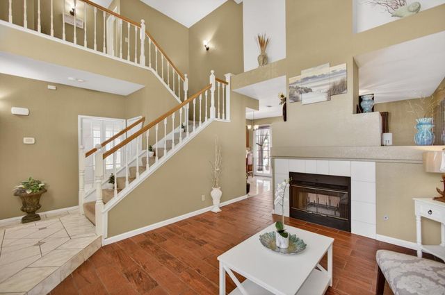 5345 Blue Sapphire Ct, Elk Grove, CA 95758