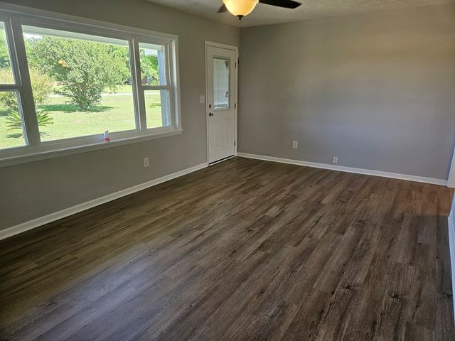 281 County Rd 55, Ashford, AL 36312