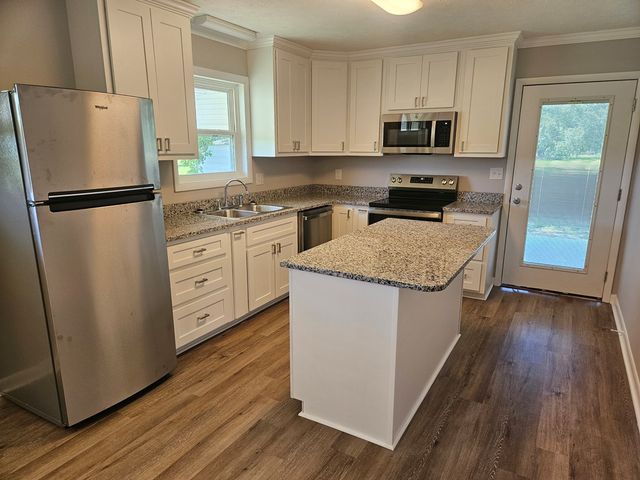 281 County Rd 55, Ashford, AL 36312