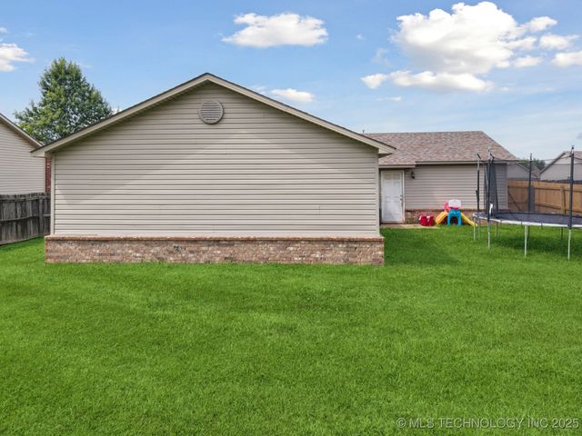 25780 E 90th Place S, Broken Arrow, OK 74014