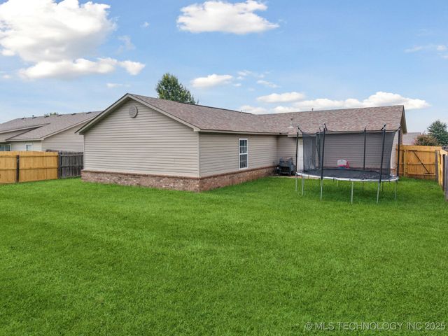 25780 E 90th Place S, Broken Arrow, OK 74014