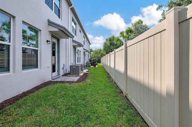 1807 SE Ocean Cove Way, Stuart, FL 34996