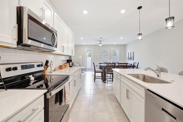 1807 SE Ocean Cove Way, Stuart, FL 34996