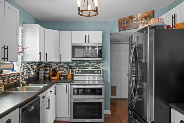 216 Persimmon Circle, Goose Creek, SC 29445