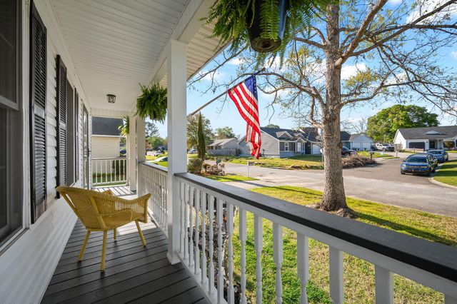 216 Persimmon Circle, Goose Creek, SC 29445