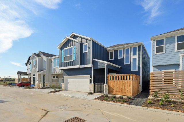 715 Topwater Trail, Kemah, TX 77565