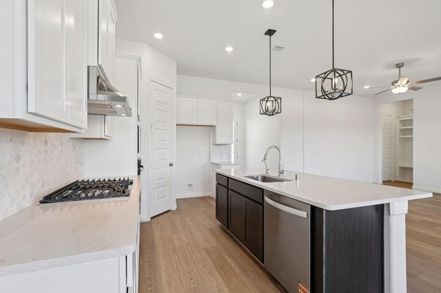 715 Topwater Trail, Kemah, TX 77565