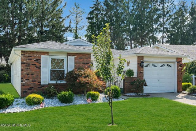 43 Lauren Lane N, Brick, NJ 08723
