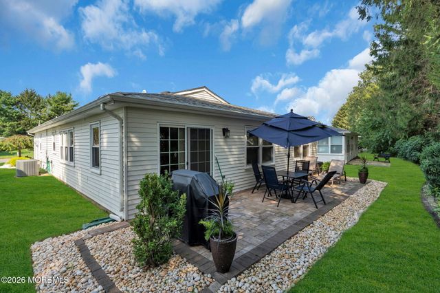 43 Lauren Lane N, Brick, NJ 08723