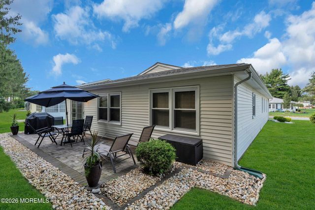 43 Lauren Lane N, Brick, NJ 08723