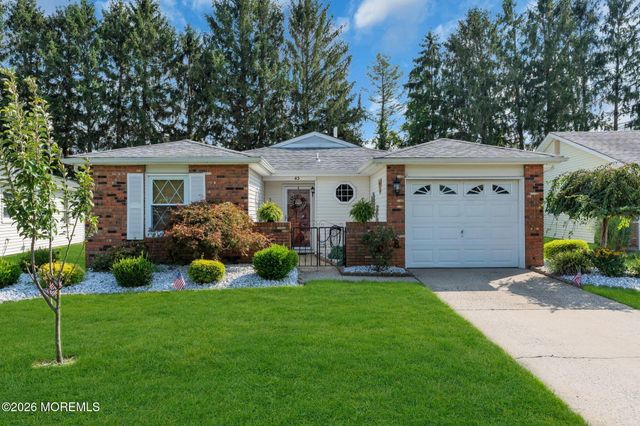 43 Lauren Lane N, Brick, NJ 08723