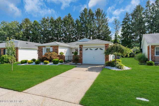43 Lauren Lane N, Brick, NJ 08723