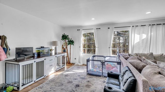 902 Highland Way, Gadsden, AL 35901