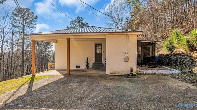 902 Highland Way, Gadsden, AL 35901