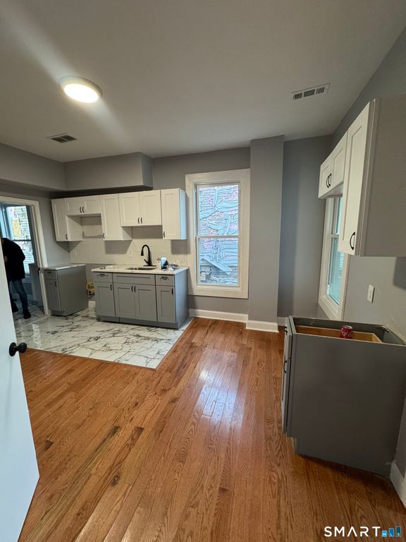 231 Davenport Avenue 1, New Haven, CT 06519