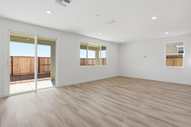 3195 Spendor Dr, Lincoln, CA 95648