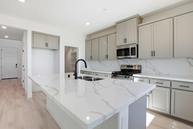 3195 Spendor Dr, Lincoln, CA 95648