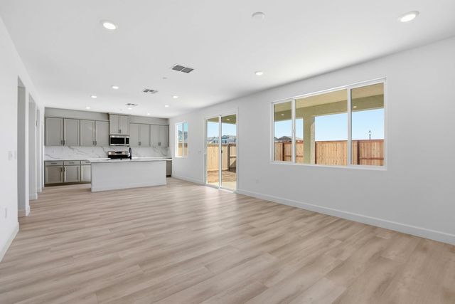 3195 Spendor Dr, Lincoln, CA 95648