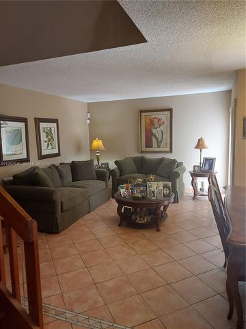 14940 SW 49th Ln 8A, Miami, FL 33185