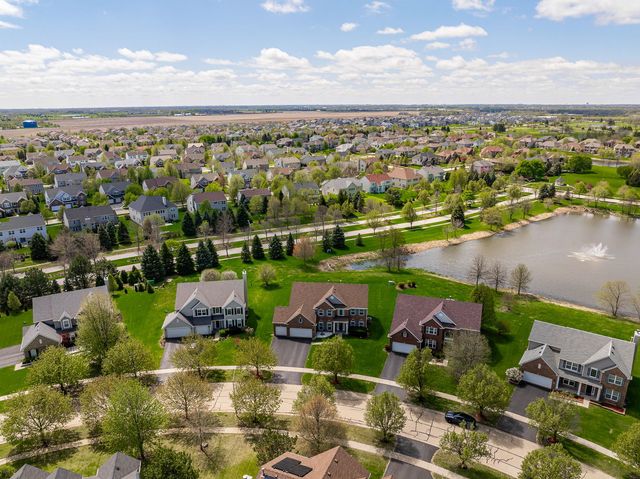 329 Chick Evans Street, Bolingbrook, IL 60490