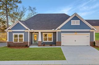 506 Winchester Drive 81, Rossville, GA 30741