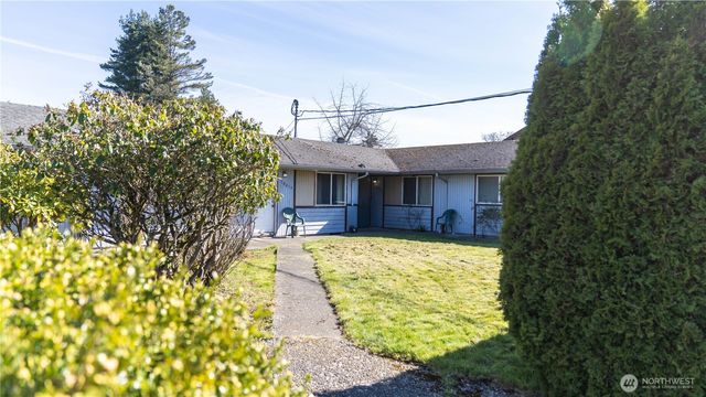 10415 10423 Golden Given Road E, Tacoma, WA 98445
