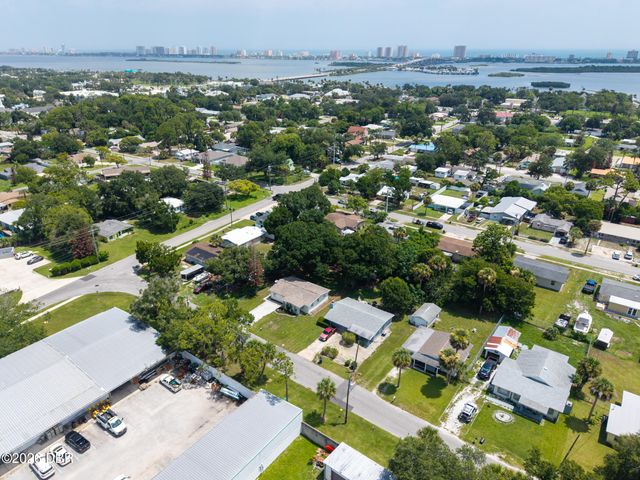 414 Virginia Avenue, Port Orange, FL 32127