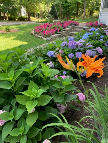 11261 Bridlewood Trail, Berrien Springs, MI 49103