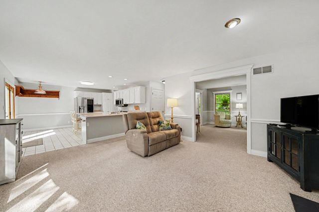11261 Bridlewood Trail, Berrien Springs, MI 49103