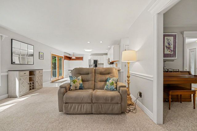 11261 Bridlewood Trail, Berrien Springs, MI 49103