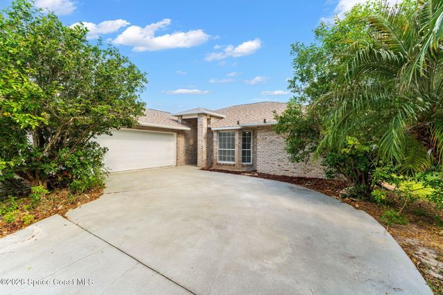 765 Brookedge Terrace, Sebastian, FL 32958
