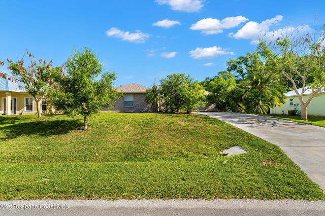 765 Brookedge Terrace, Sebastian, FL 32958