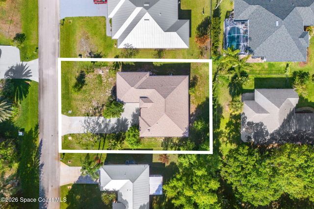 765 Brookedge Terrace, Sebastian, FL 32958