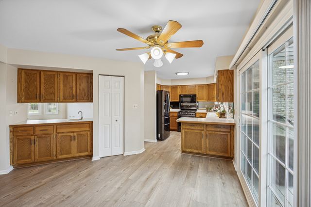 8622 KENDALL Lane, Orland Park, IL 60462