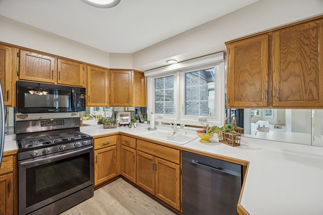 8622 KENDALL Lane, Orland Park, IL 60462